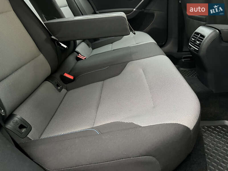 Хэтчбек Volkswagen e-Golf 2015 в Львове