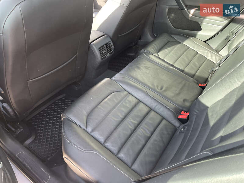 Хэтчбек Volkswagen e-Golf 2017 в Кропивницком