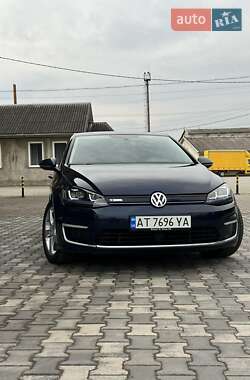 Хетчбек Volkswagen e-Golf 2015 в Косові