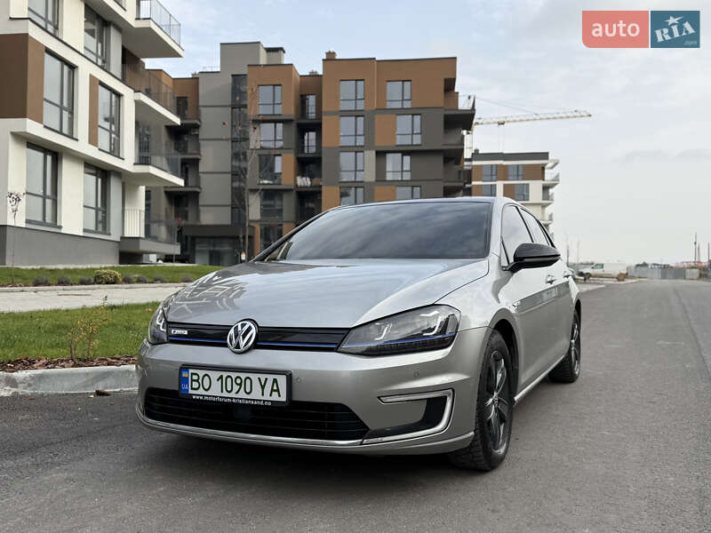 Хэтчбек Volkswagen e-Golf 2015 в Тернополе