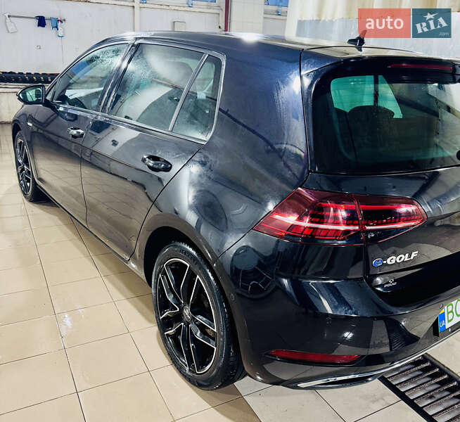 Хетчбек Volkswagen e-Golf 2018 в Львові