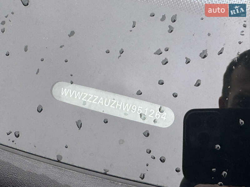 Хэтчбек Volkswagen e-Golf 2017 в Киеве