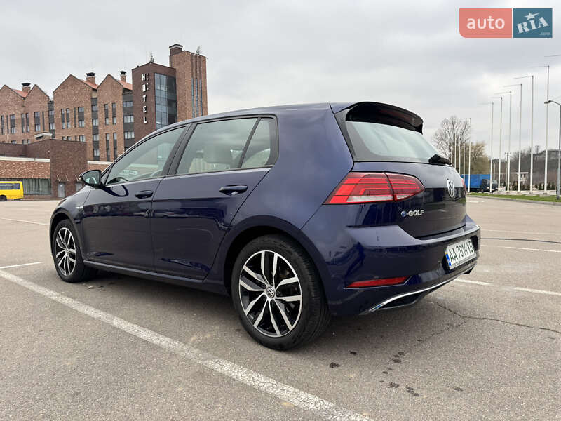 Хэтчбек Volkswagen e-Golf 2020 в Киеве