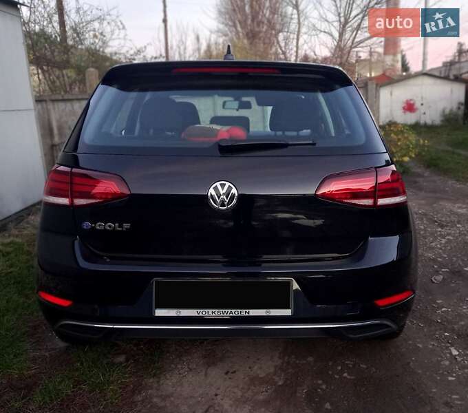 Хэтчбек Volkswagen e-Golf 2018 в Дрогобыче