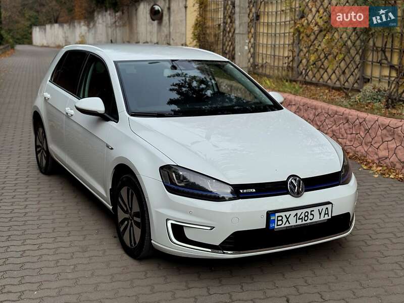 Volkswagen e-Golf 2014