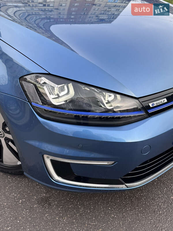 Хетчбек Volkswagen e-Golf 2015 в Кропивницькому