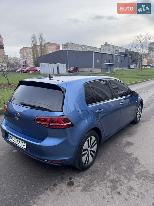 Хетчбек Volkswagen e-Golf 2015 в Кропивницькому