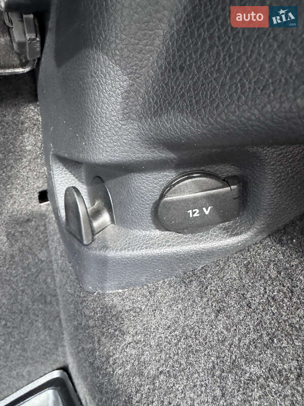 Хетчбек Volkswagen e-Golf 2015 в Кропивницькому