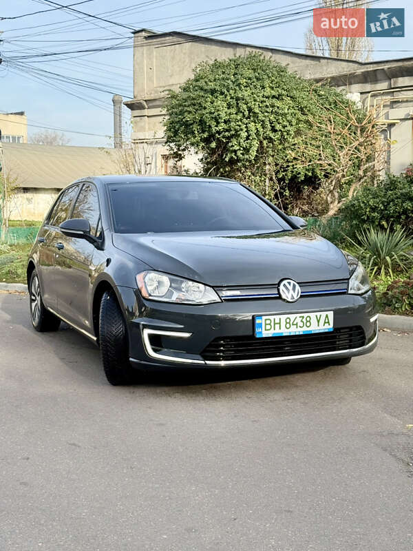 Хетчбек Volkswagen e-Golf 2016 в Одесі