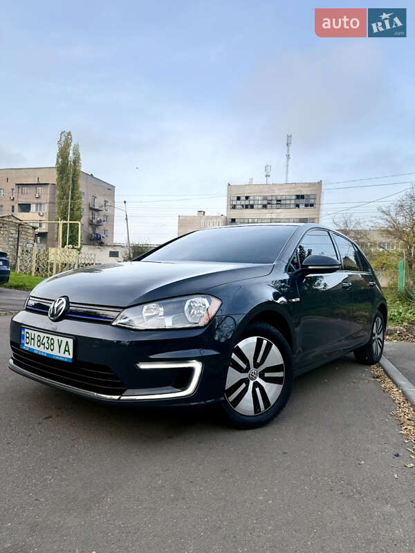 Хетчбек Volkswagen e-Golf 2016 в Одесі