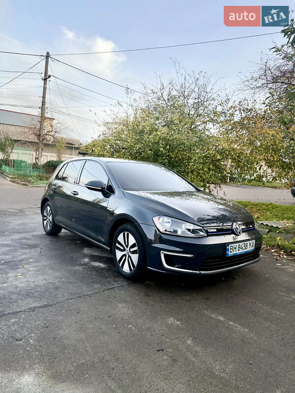 Хетчбек Volkswagen e-Golf 2016 в Одесі