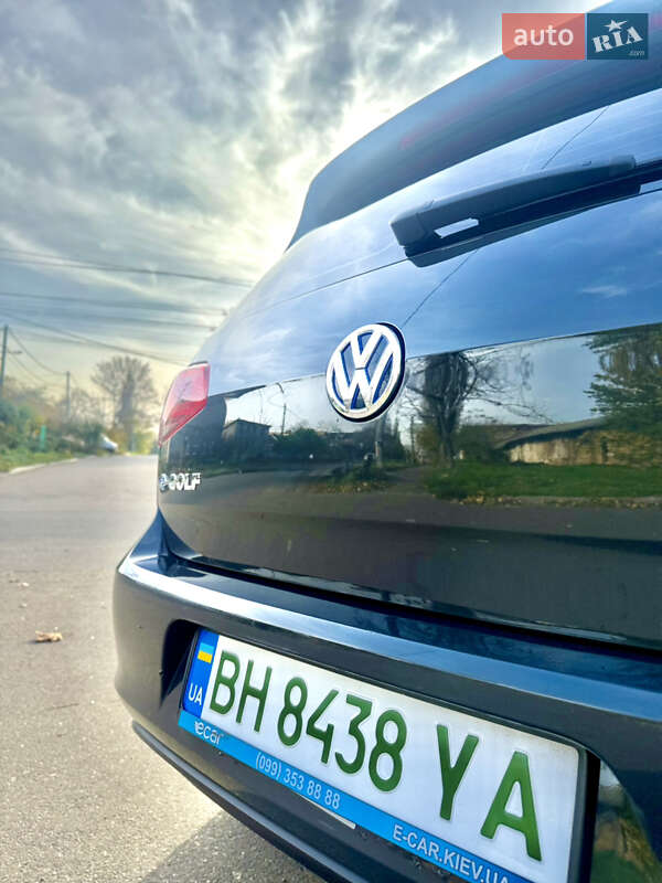 Хетчбек Volkswagen e-Golf 2016 в Одесі