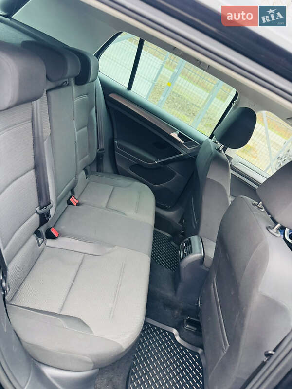 Хетчбек Volkswagen e-Golf 2019 в Іршаві фото 13 Хетчбек Volkswagen e-Golf 2019 в Іршаві