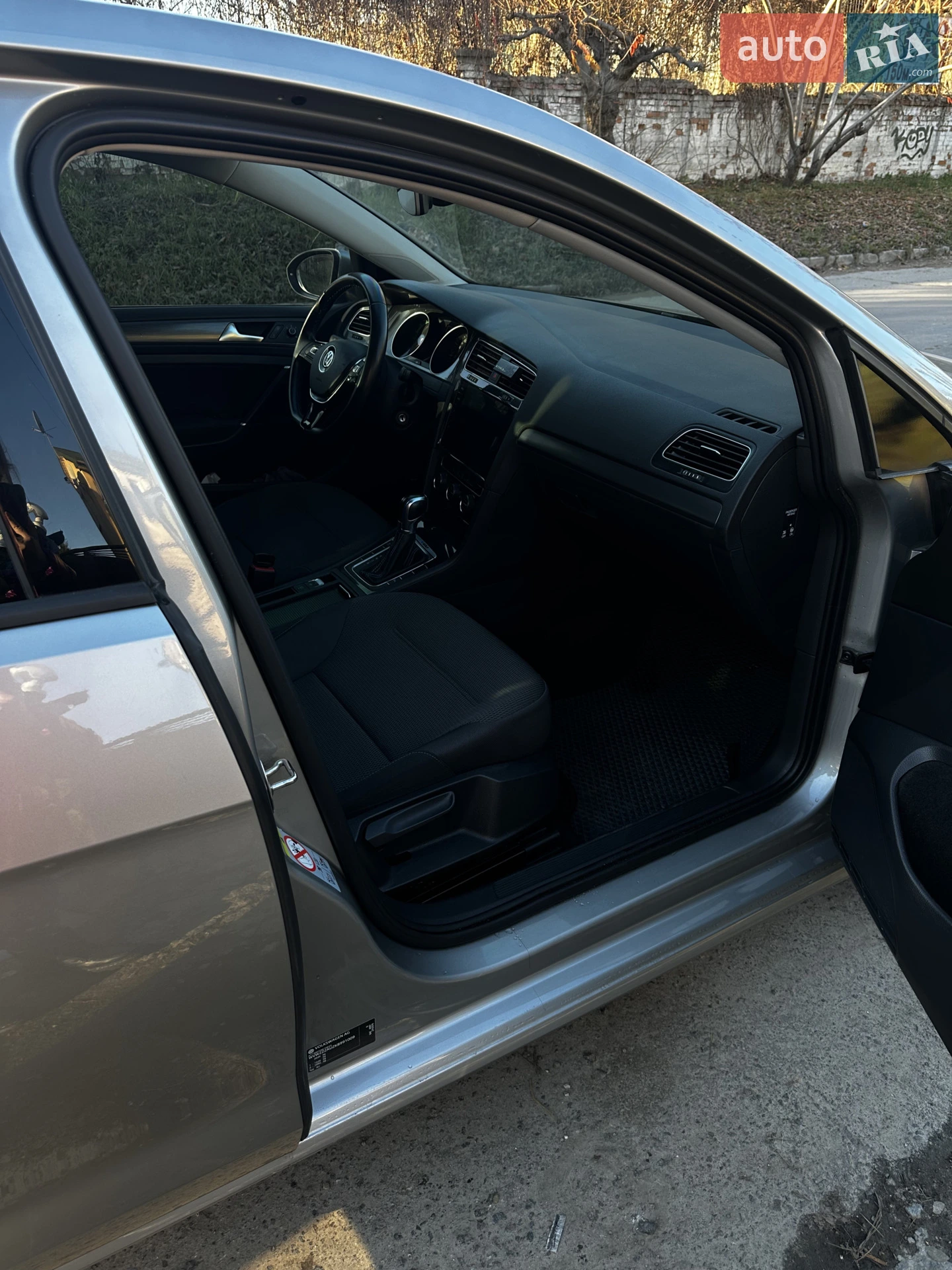 2019 Volkswagen Golf - мініатюра 9