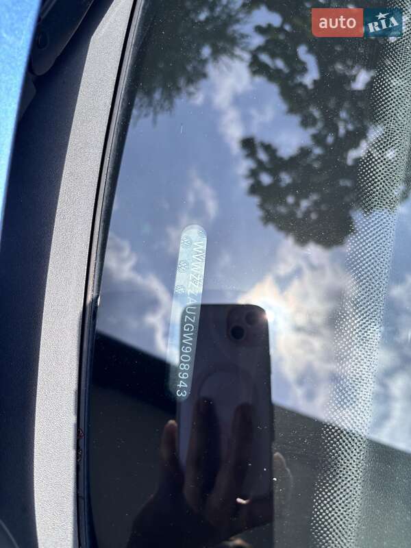 Хэтчбек Volkswagen e-Golf 2016 в Тернополе