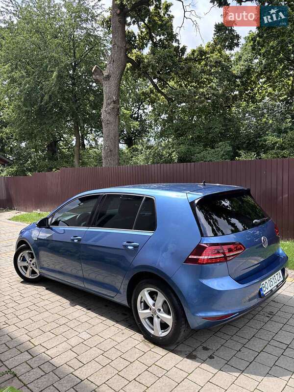 Хэтчбек Volkswagen e-Golf 2016 в Тернополе