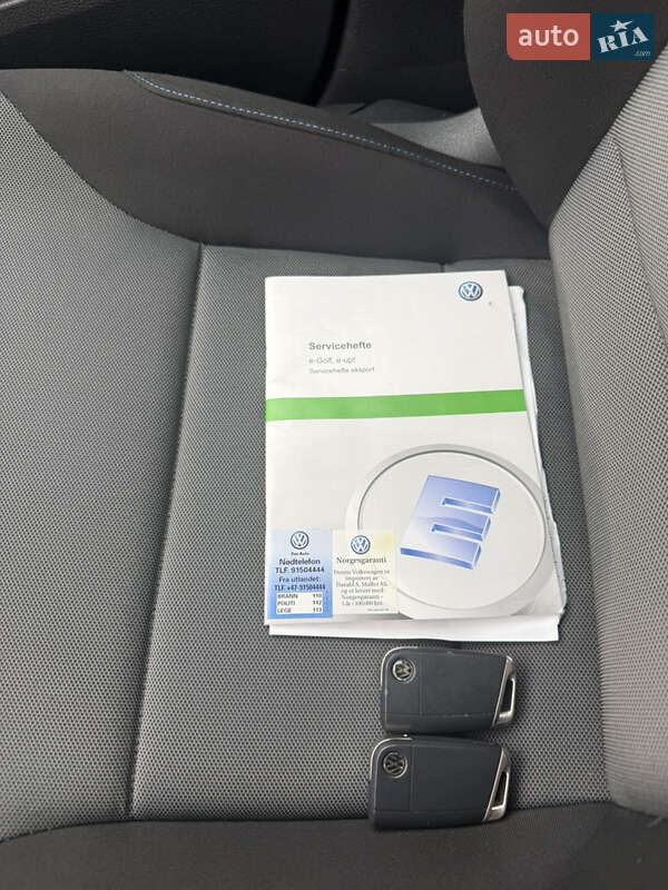 Хетчбек Volkswagen e-Golf 2014 в Тернополі фото 29 Хетчбек Volkswagen e-Golf 2014 в Тернополі