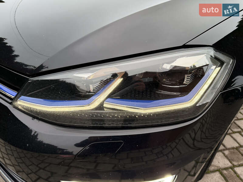 Хэтчбек Volkswagen e-Golf 2018 в Ровно