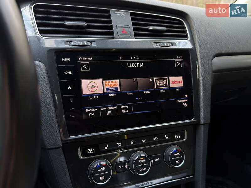 Хэтчбек Volkswagen e-Golf 2017 в Львове