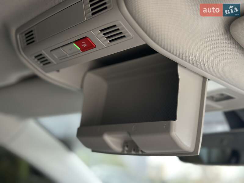 Хэтчбек Volkswagen e-Golf 2020 в Днепре