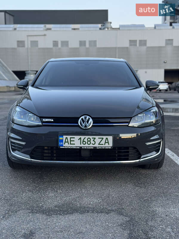 Хэтчбек Volkswagen e-Golf 2020 в Днепре