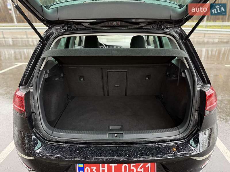 Хэтчбек Volkswagen e-Golf 2019 в Дубно