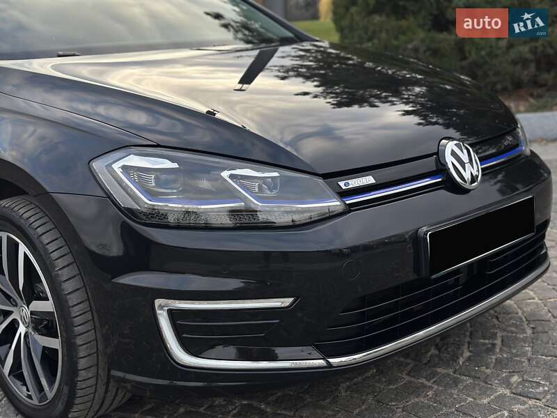 Хэтчбек Volkswagen e-Golf 2020 в Днепре