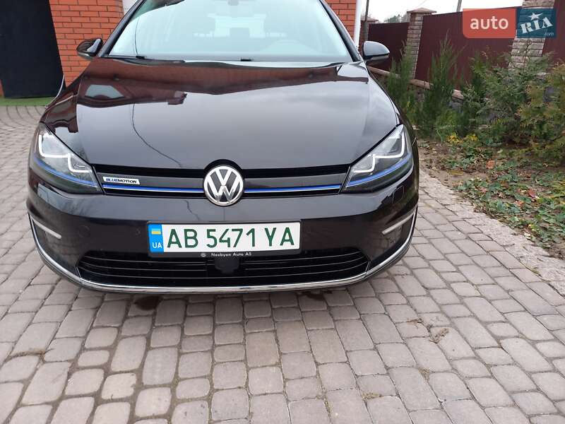 Volkswagen e-Golf 2015 Volkswagen e-Golf 2015