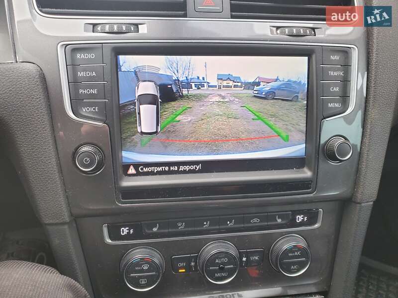 Хэтчбек Volkswagen e-Golf 2015 в Тернополе