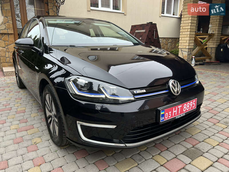 Хэтчбек Volkswagen e-Golf 2018 в Львове