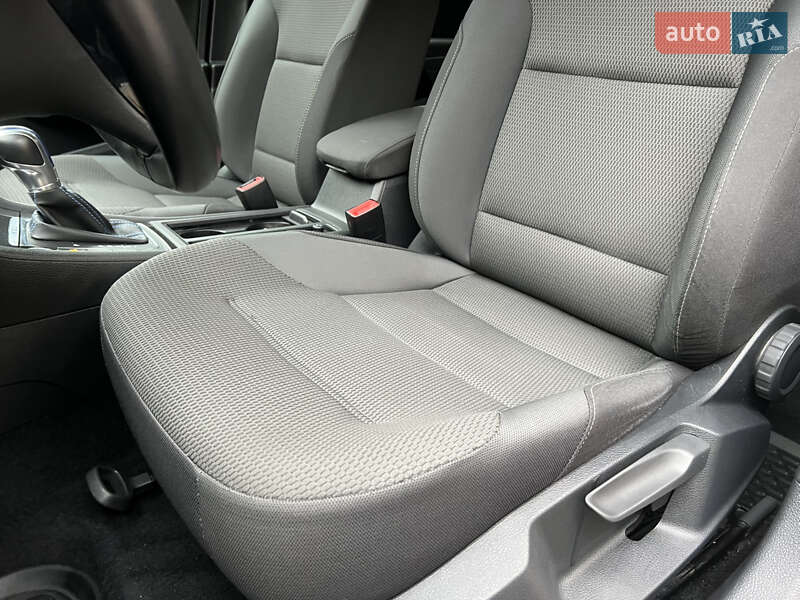 Хэтчбек Volkswagen e-Golf 2018 в Львове