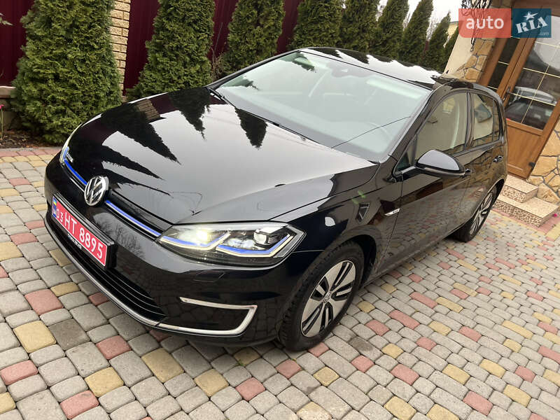 Хэтчбек Volkswagen e-Golf 2018 в Львове