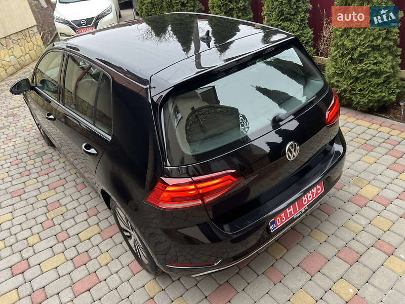 Хэтчбек Volkswagen e-Golf 2018 в Львове