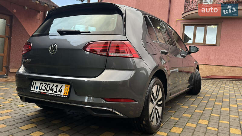 Хэтчбек Volkswagen e-Golf 2021 в Сваляве