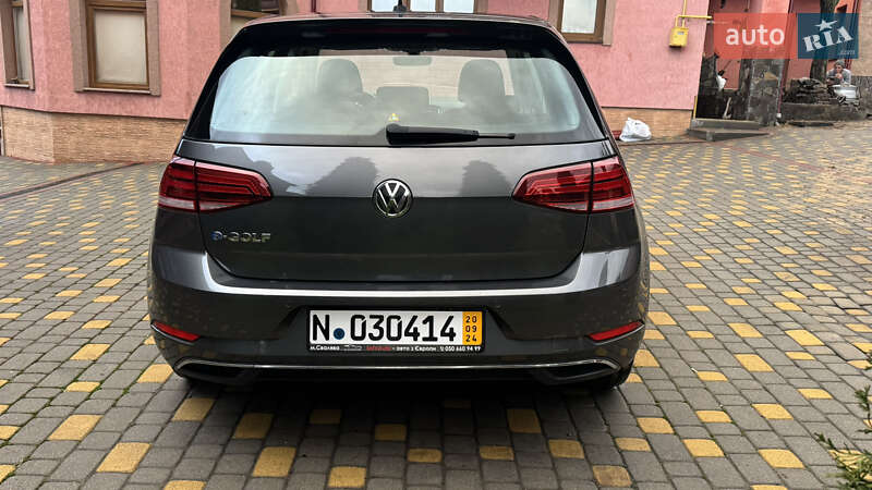 Хэтчбек Volkswagen e-Golf 2021 в Сваляве