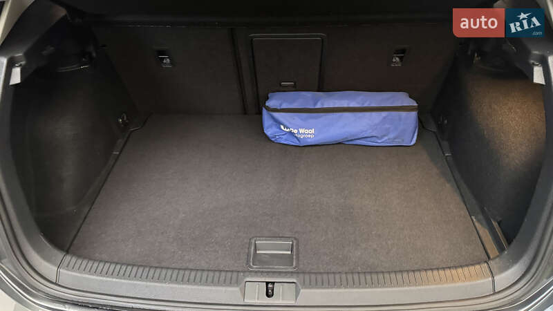 Хэтчбек Volkswagen e-Golf 2021 в Сваляве