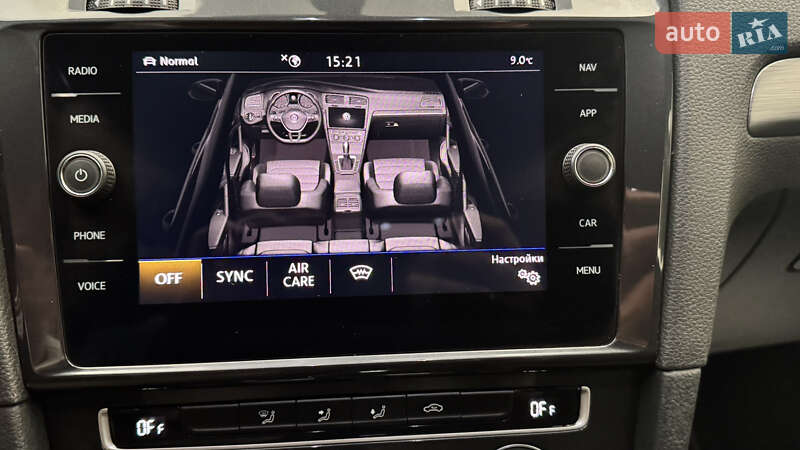 Хэтчбек Volkswagen e-Golf 2021 в Сваляве