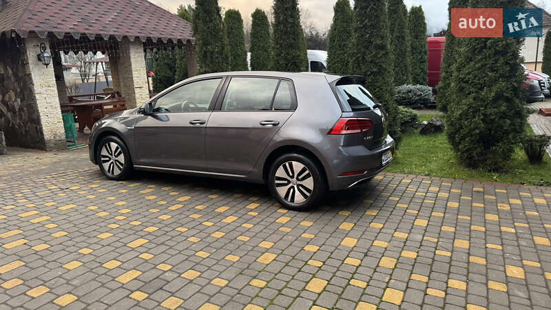 Хэтчбек Volkswagen e-Golf 2021 в Сваляве