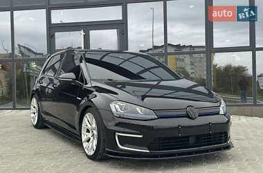 Хетчбек Volkswagen e-Golf 2015 в Тернополі
