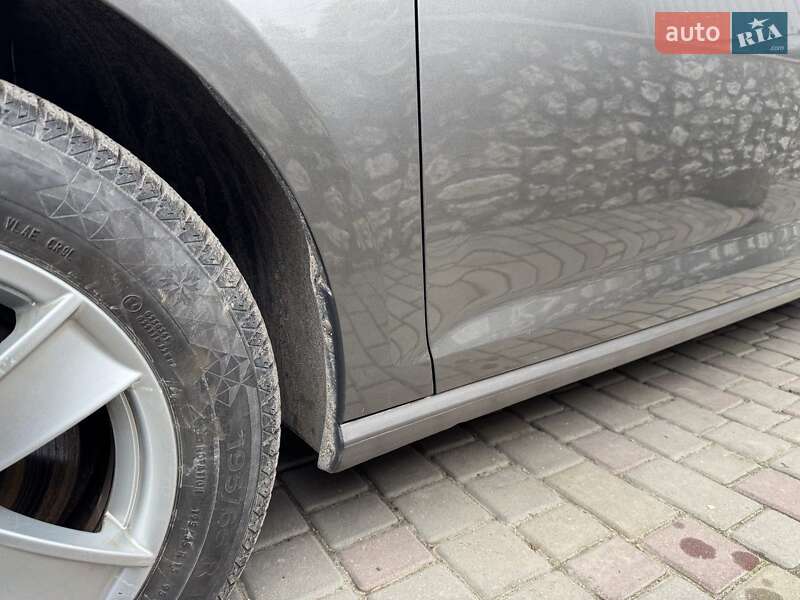 Хэтчбек Volkswagen e-Golf 2015 в Тернополе фото 11 Хэтчбек Volkswagen e-Golf 2015 в Тернополе