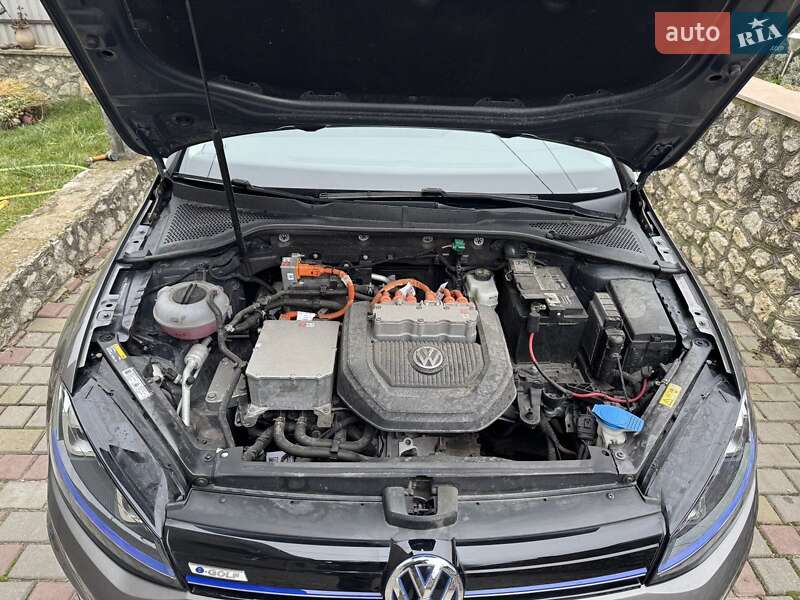 Хэтчбек Volkswagen e-Golf 2015 в Тернополе фото 16 Хэтчбек Volkswagen e-Golf 2015 в Тернополе