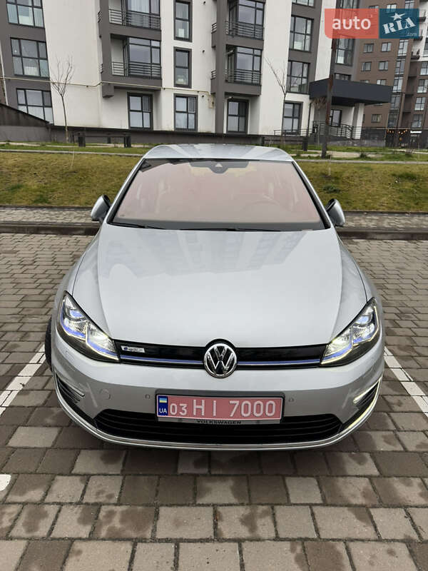 Хэтчбек Volkswagen e-Golf 2019 в Луцке