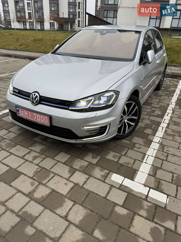 Хэтчбек Volkswagen e-Golf 2019 в Луцке