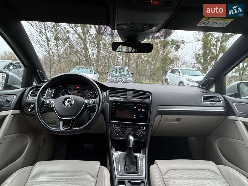 Хэтчбек Volkswagen e-Golf 2019 в Луцке