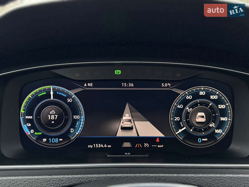 Хэтчбек Volkswagen e-Golf 2019 в Луцке