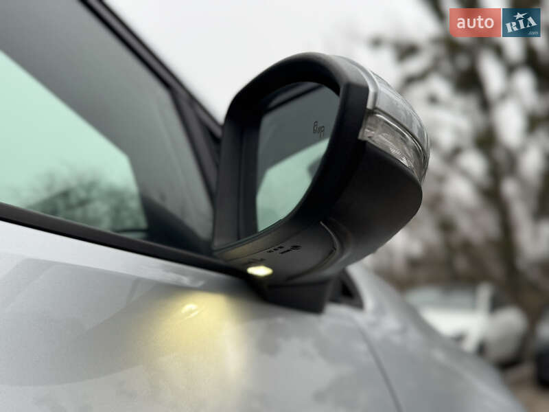 Хэтчбек Volkswagen e-Golf 2019 в Луцке