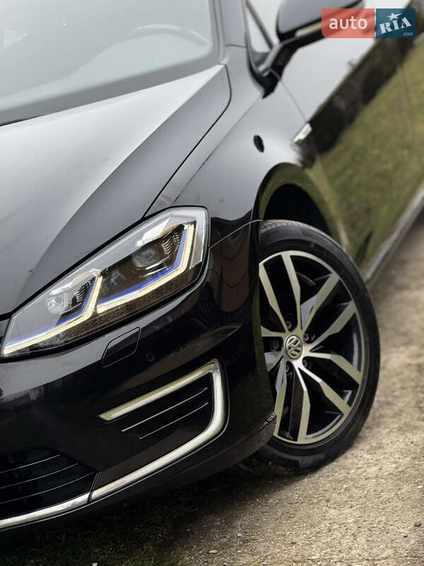 Хэтчбек Volkswagen e-Golf 2019 в Дрогобыче