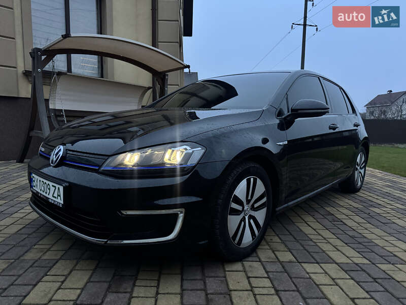 Хэтчбек Volkswagen e-Golf 2015 в Хмельницком