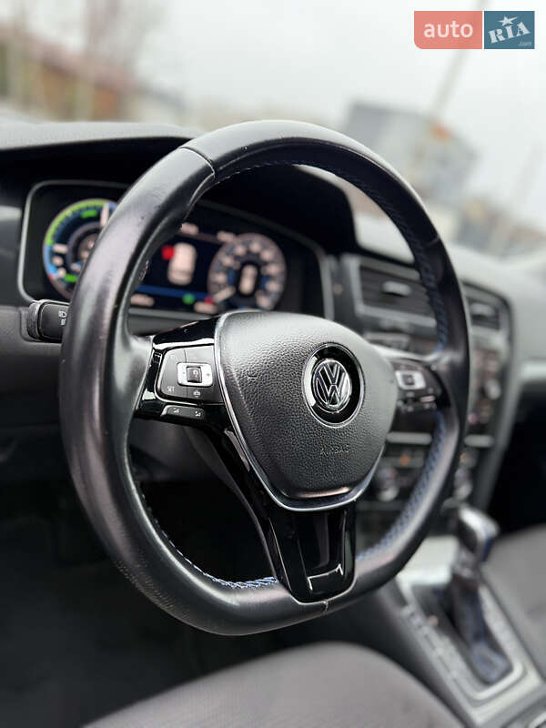 Хэтчбек Volkswagen e-Golf 2019 в Ровно