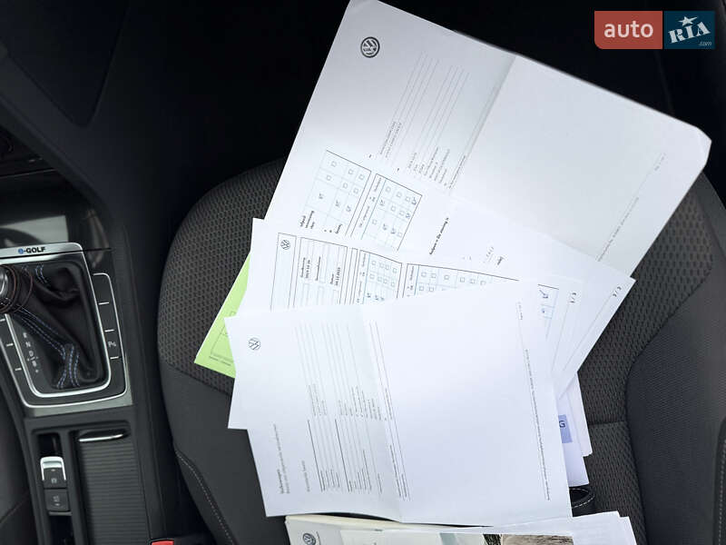 Хэтчбек Volkswagen e-Golf 2019 в Ровно